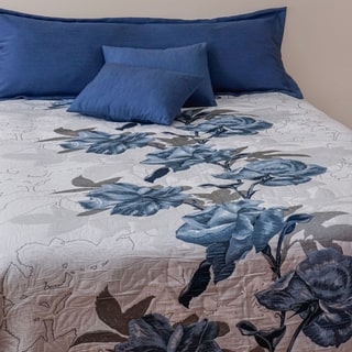 Lara reversible bedspread