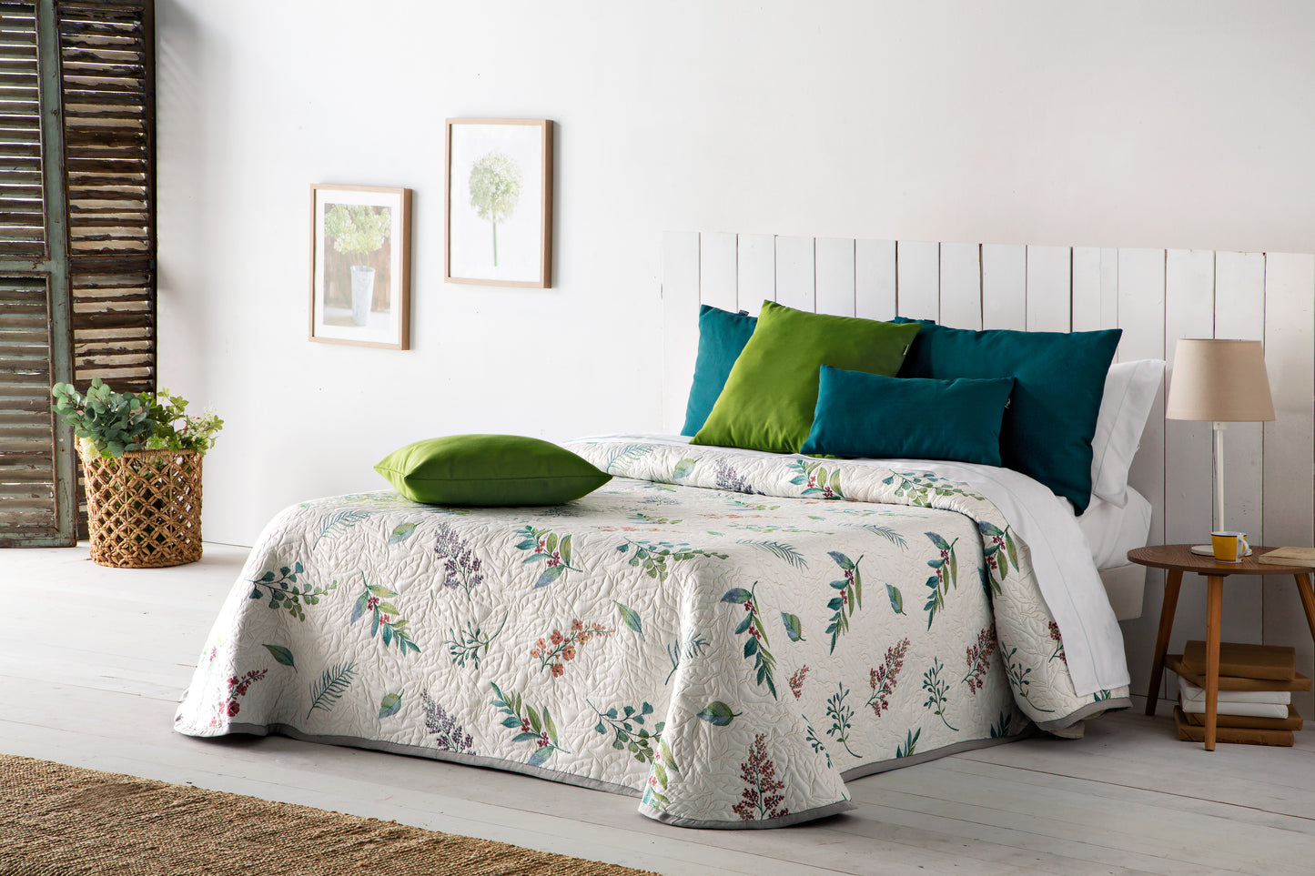 Palma reversible bedspread