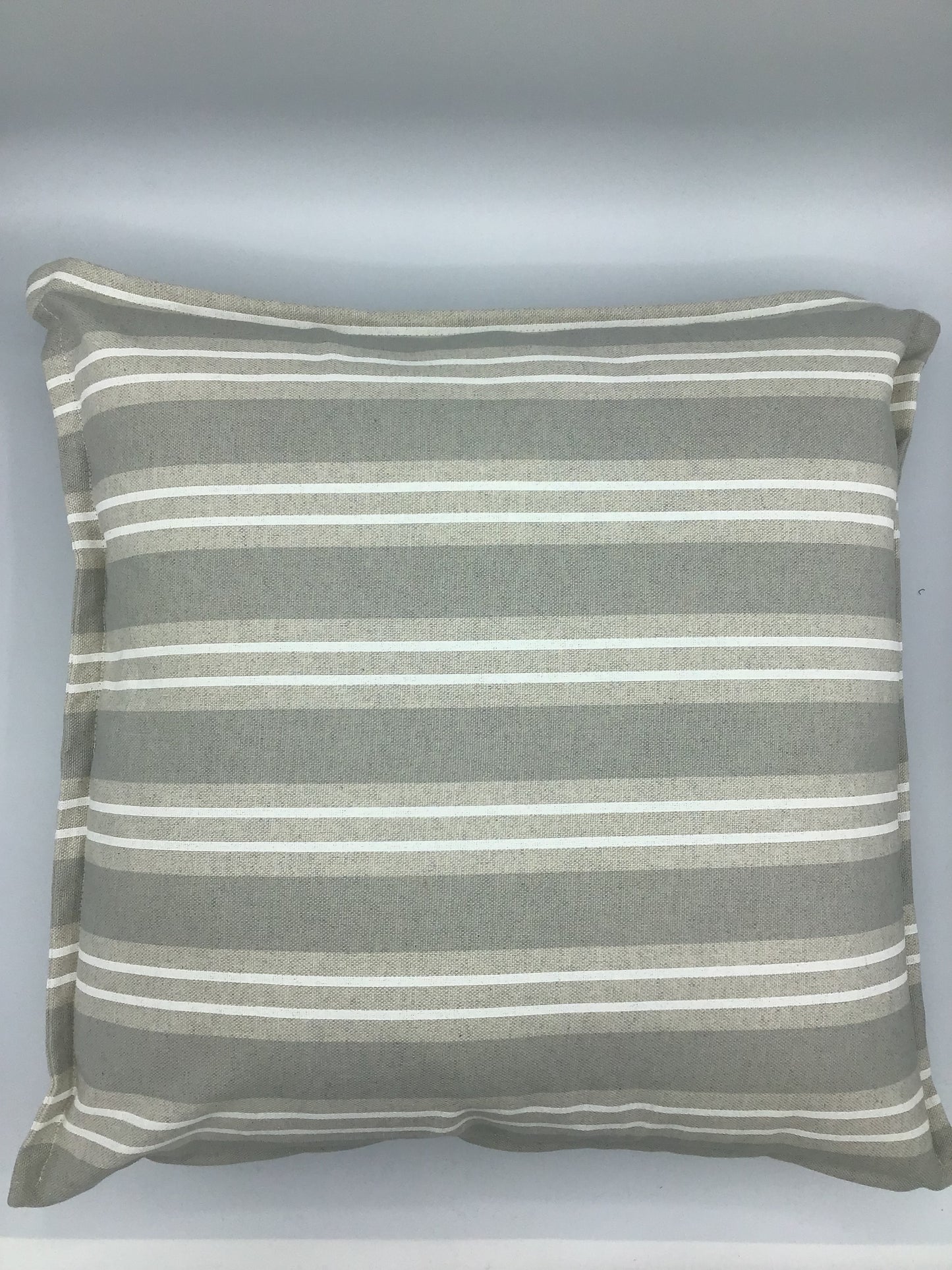 White Saphora cushion