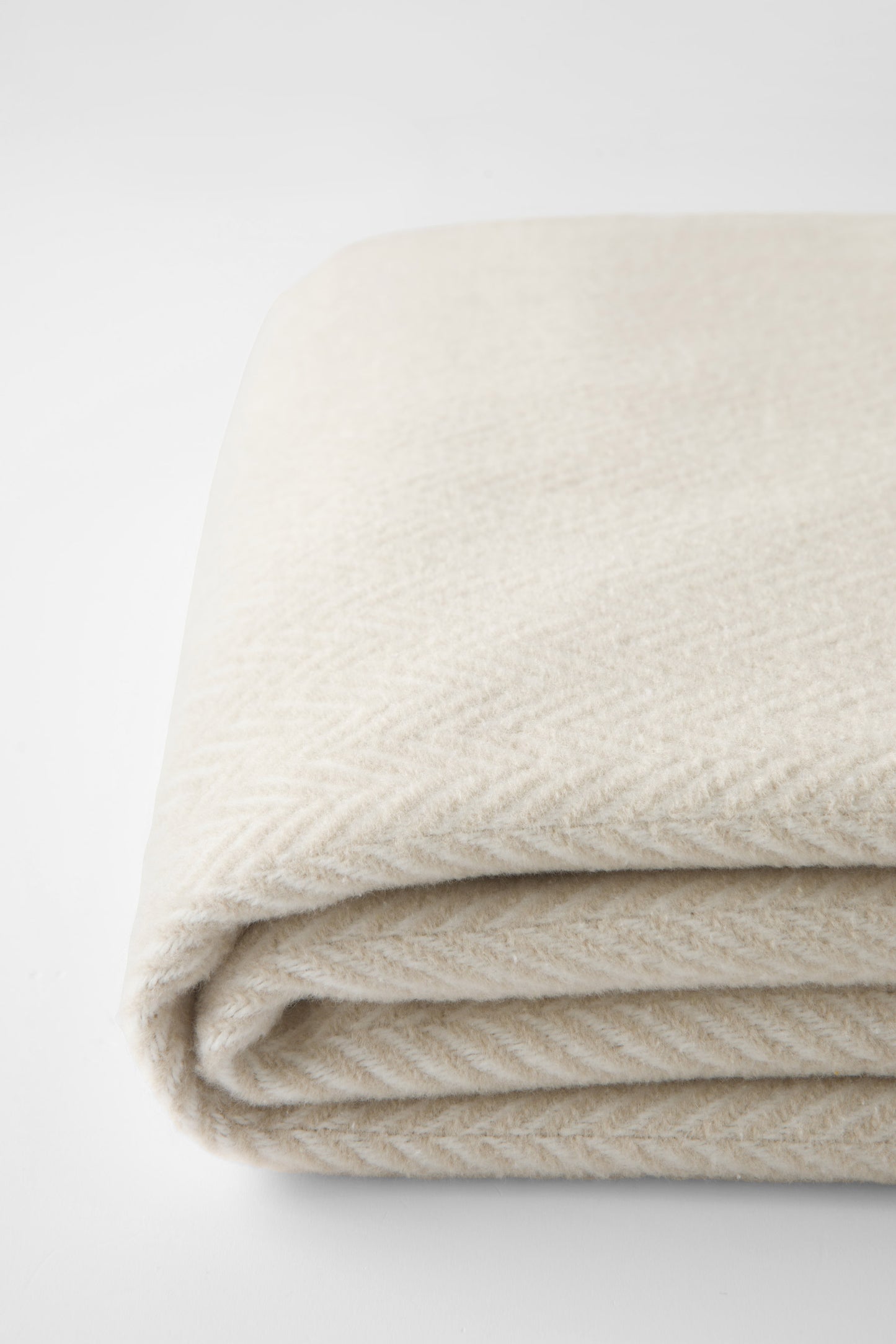 Skyline linen decorative throw