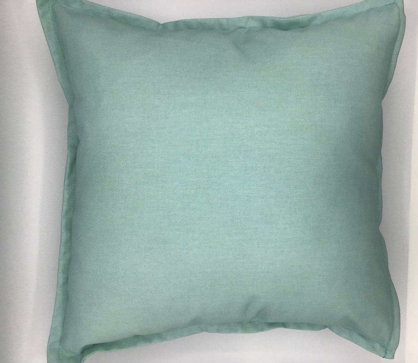 White Saphora cushion