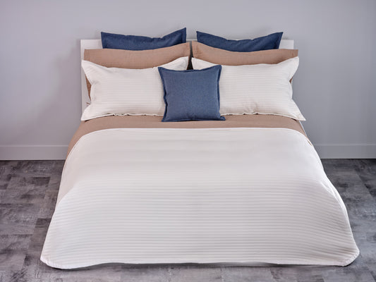 Naira reversible bedspread