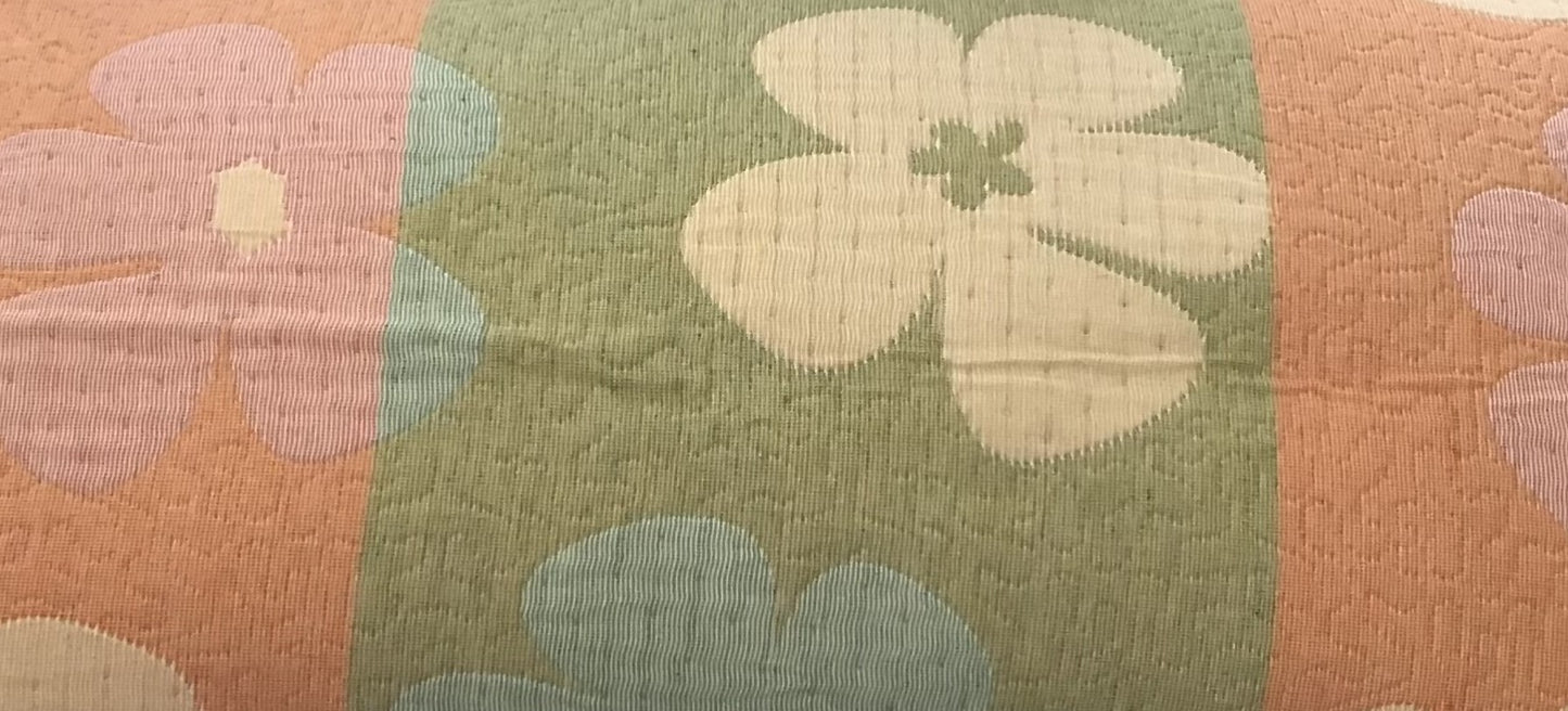 Teja cushion