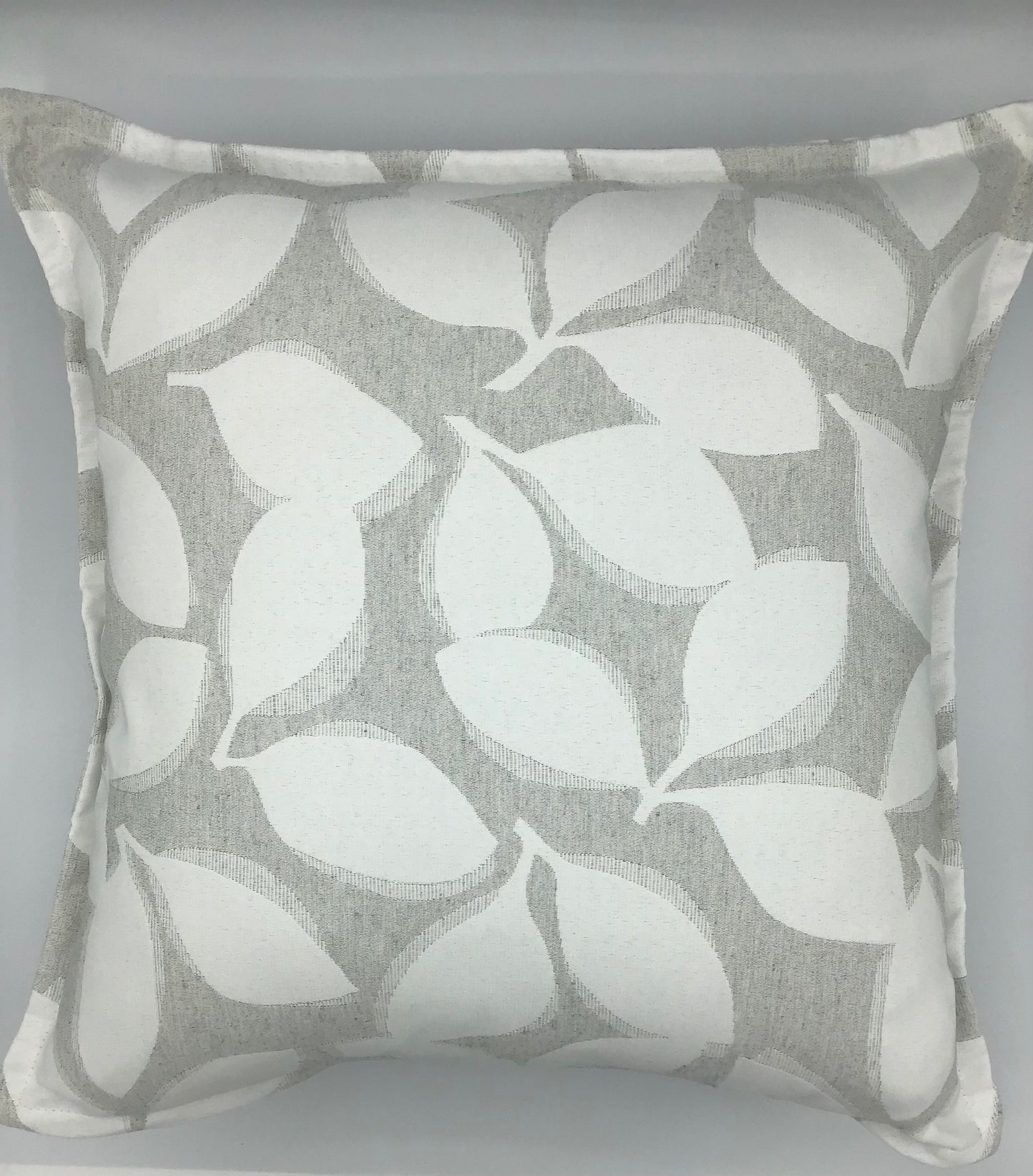 White Saphora cushion