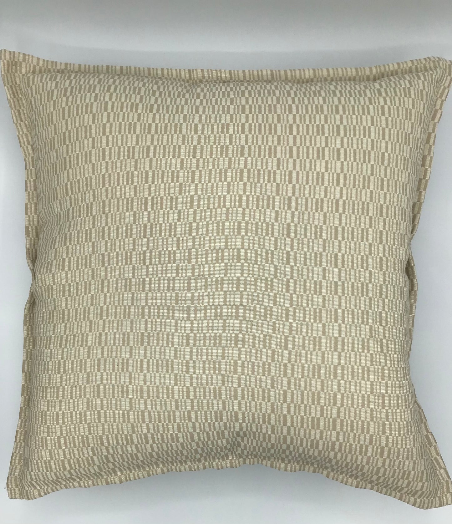 Teja cushion