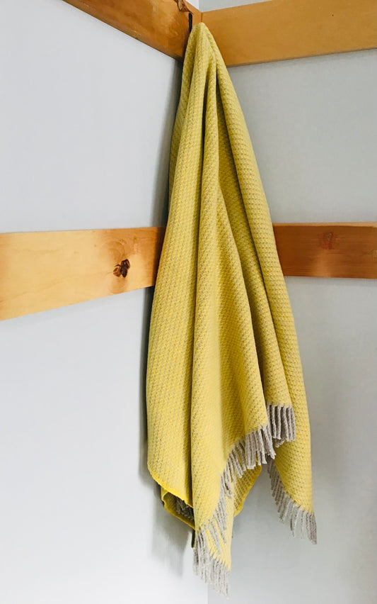 Jeté décoratif Ruby 2 canary yellow
