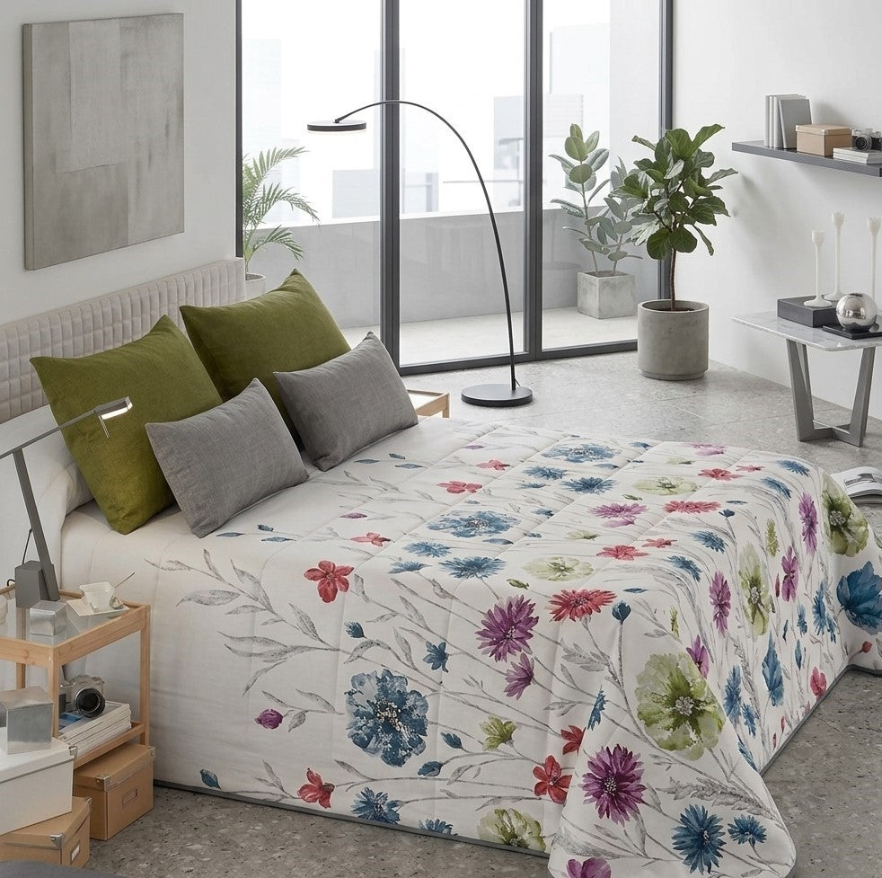 Lara reversible bedspread