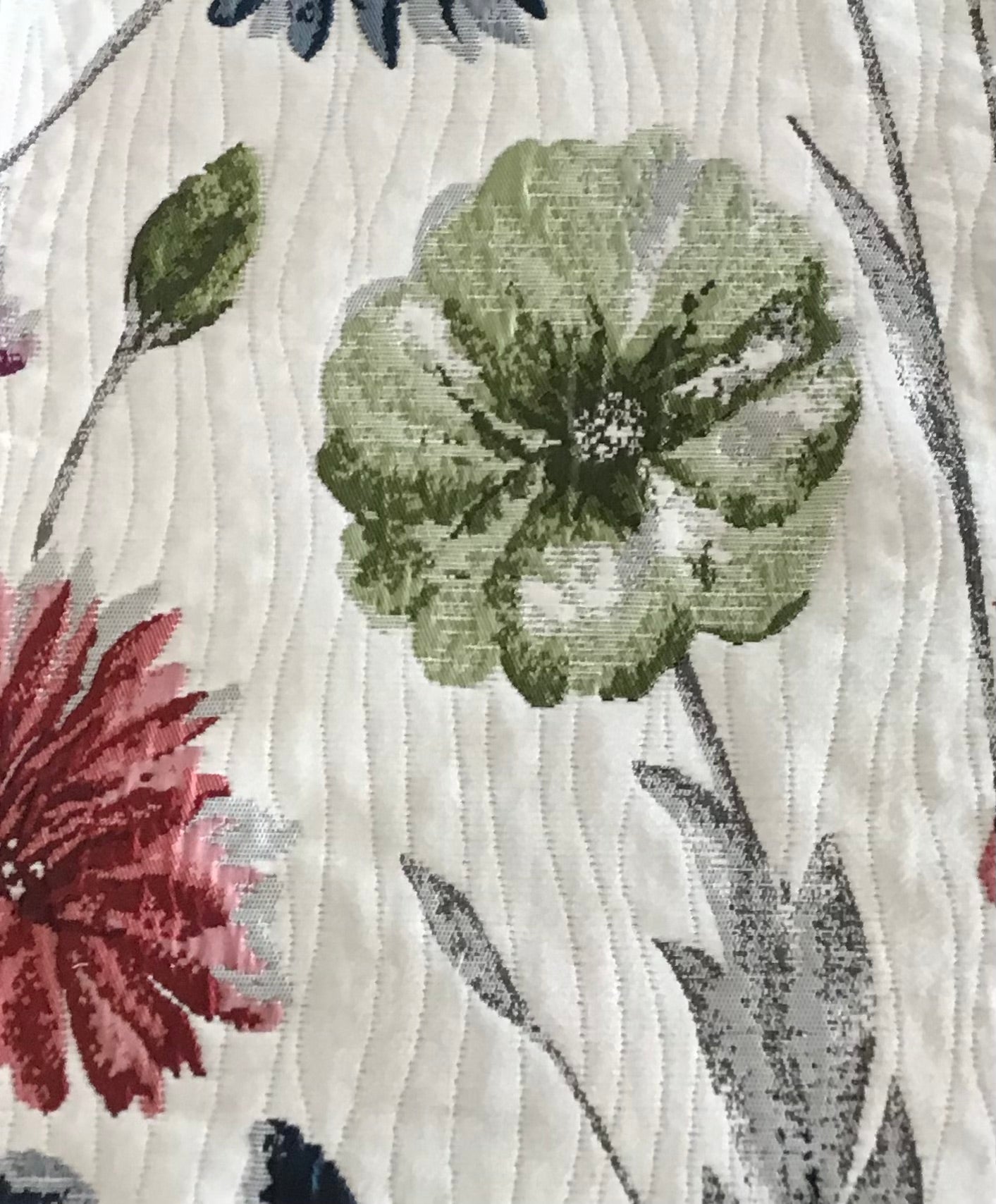 Lara reversible bedspread